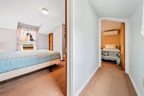 3 bedrooms, iron/ironing board, WiFi