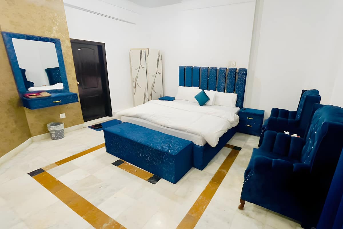 Deluxe Single Room | Desk, soundproofing, free WiFi