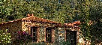 La Tortuga, maison en pierre à Alájar