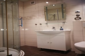 Shower, hair dryer - Holiday Home in Fehmarn near Beach (Fehmarn)