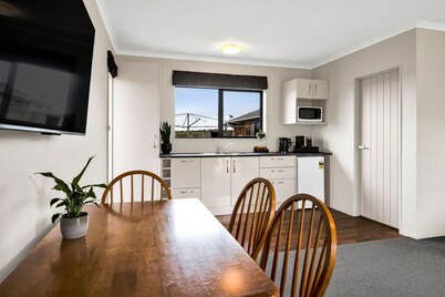 Peaceful Escape in Manutahi – Pet Friendly & Continental breakfast provided