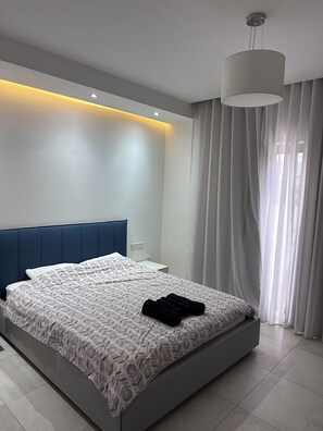2 chambres, fer et planche à repasser, Wi-Fi, draps fournis