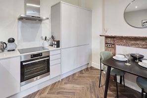 House | 1 bedroom - Host Stay Apartment 2 Upton House (Northampton)