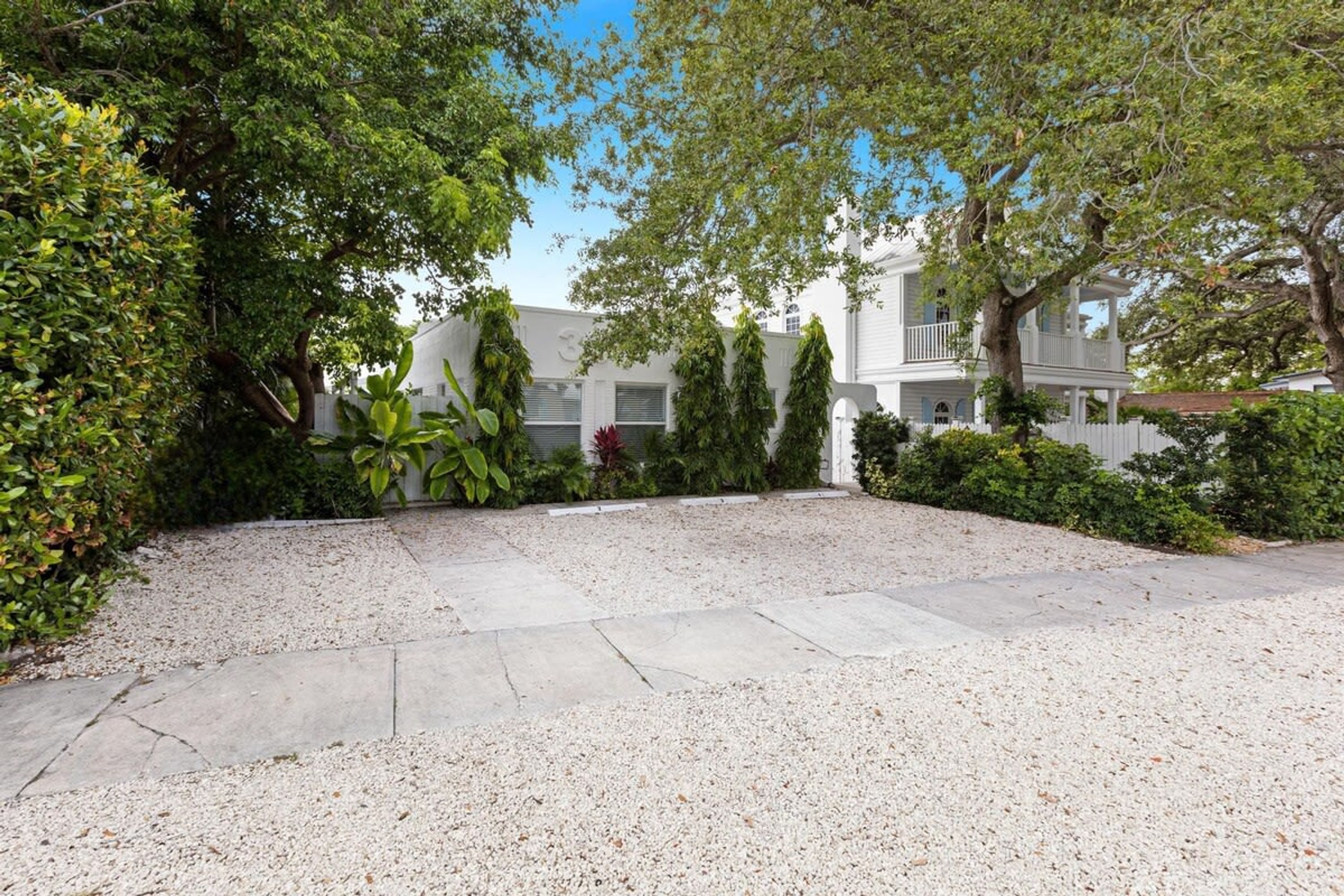 Huoneisto | 1 makuuhuone, työpöytä