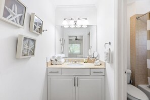Ferienhaus | Badezimmer