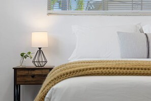 Apartamento | 2 quartos, escrivaninha