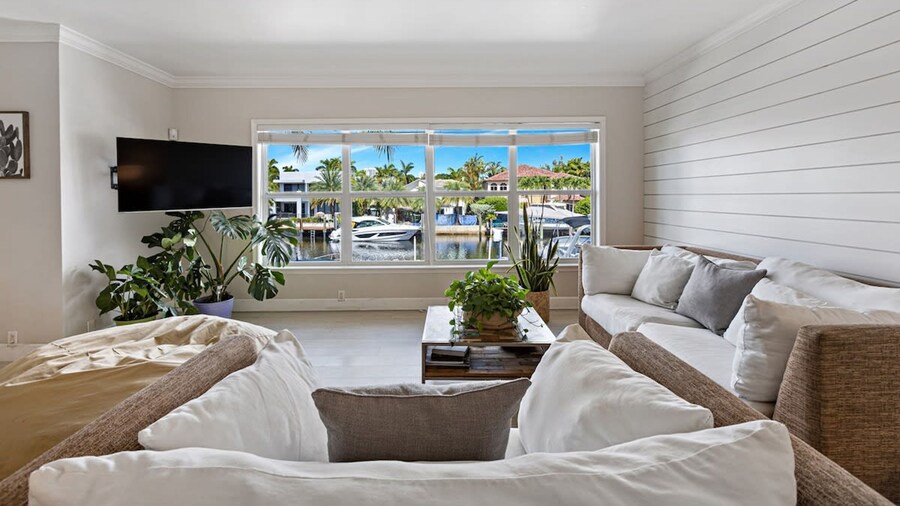 Relaxing Beach Apt in las Olas Blvd