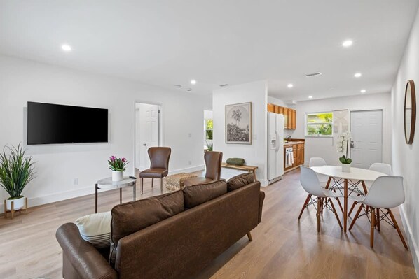 Apartment | 2 bedrooms, desk - Sailors Rest Sailboat Bend (Fort Lauderdale)