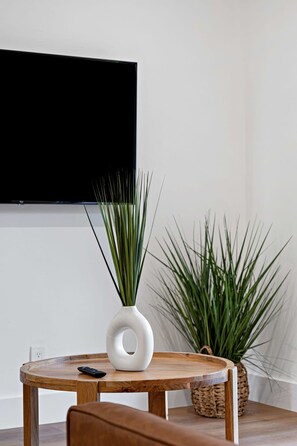 2 habitaciones y escritorio 