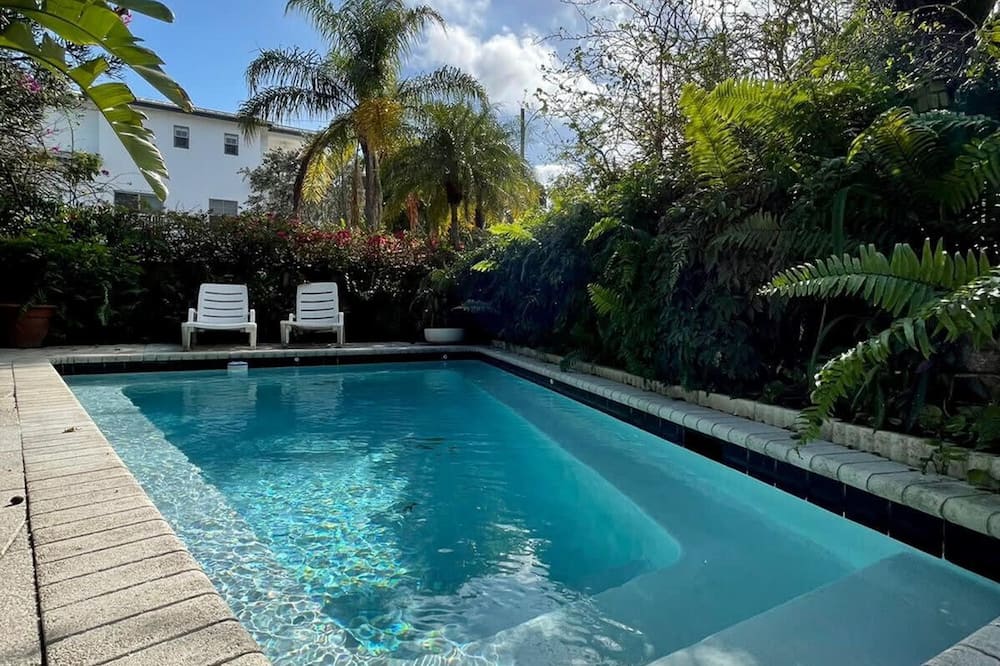 Bright Stylish Apt in Las Olas Blvd Victoria Park - Nurmi Isles, FL