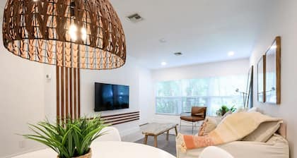 Beautiful And Comfortable Apt in Victoria Park