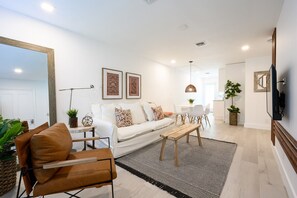 Interior - Beautiful And Comfortable Apt in Victoria Park (Fort Lauderdale)