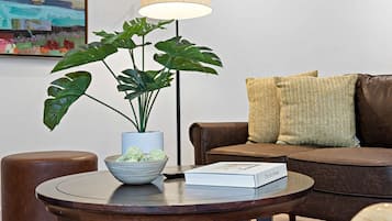 Apartment | 1 bedroom, desk