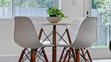 Apartment | 1 bedroom, desk