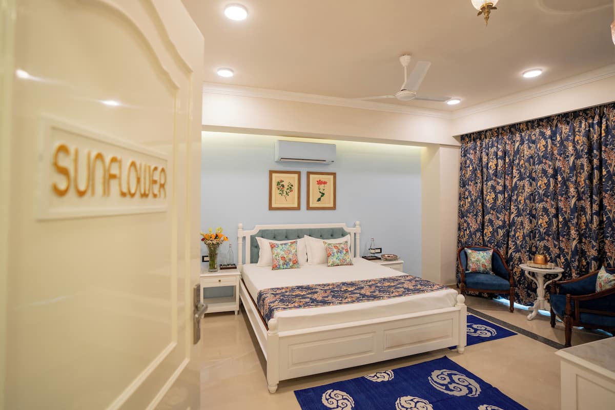 Sunflower Room