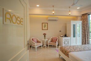 Rose Room | Free WiFi - Burad Vilas 1911 A Boutique Stay (Jaipur)
