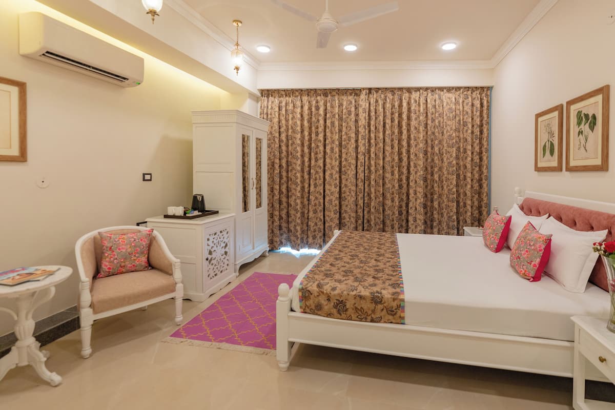 Rose Room