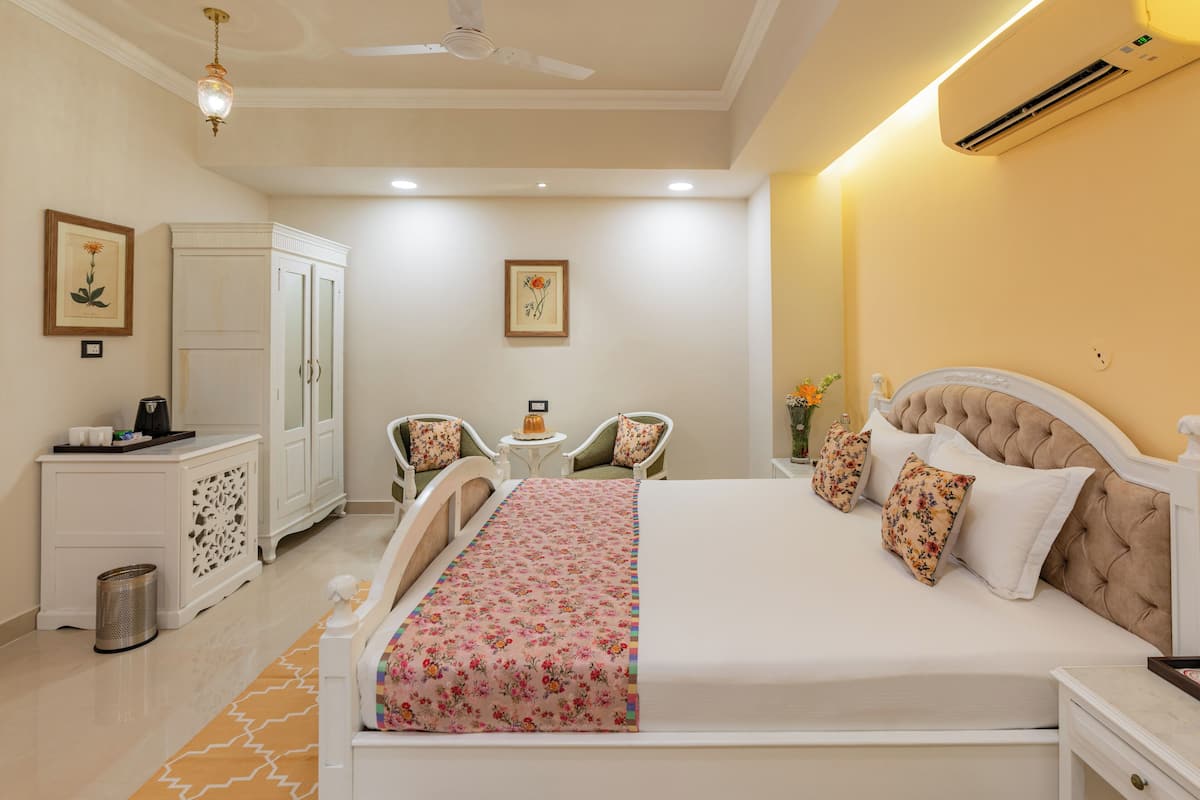 Marigold Room