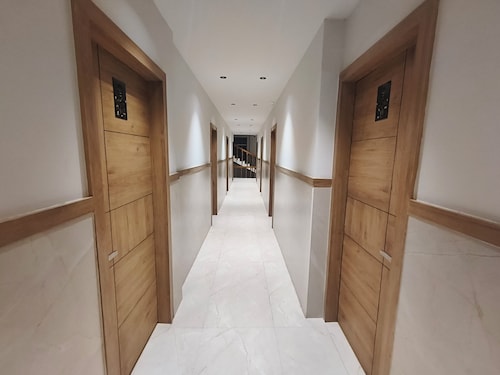 Hotel Beverly Plaza Kozhikode