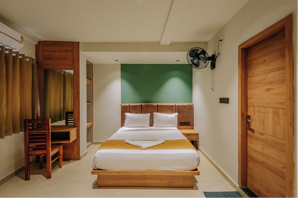 Deluxe-Zimmer, Stadtblick | Bettwäsche aus ägyptischer Baumwolle, hochwertige Bettwaren