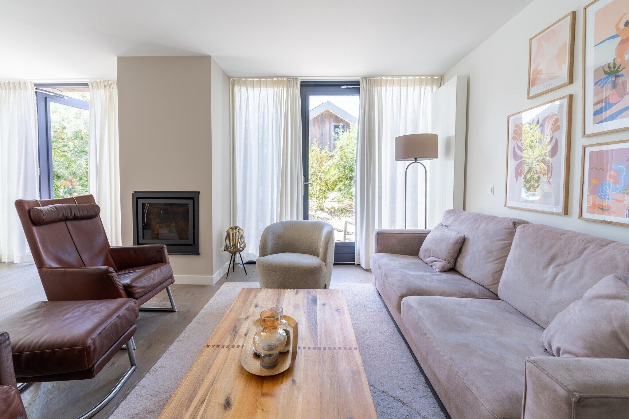 リビング エリア