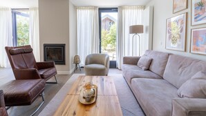 Smart TV, fireplace, DVD player, stereo - Villa in Egmond near Beach & Windmill (Egmond aan den Hoef)