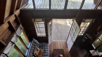 Vila superior, sacada | Escrivaninha, Wi-Fi de cortesia