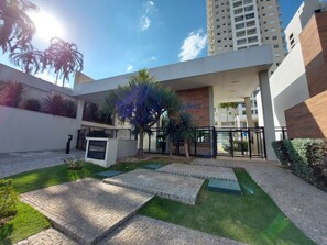 Property grounds - Exclusive Urban Retreat: Stunning Luxury Apartment with Breathtaking Views (Vila Homero Indaiatuba)