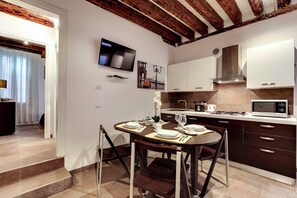 Apartment | In-room dining - I Quattro Mori by Wonderful Italy (Venice)