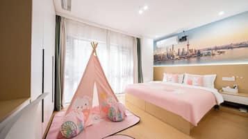 Bureau, rideaux occultants, Wi-Fi gratuit, draps fournis