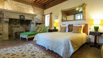 Dobbeltrom – superior | Sengetøy av topp kvalitet, safe på rommet og skrivebord