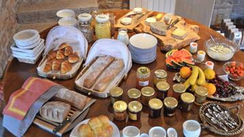 Daily continental breakfast for a fee