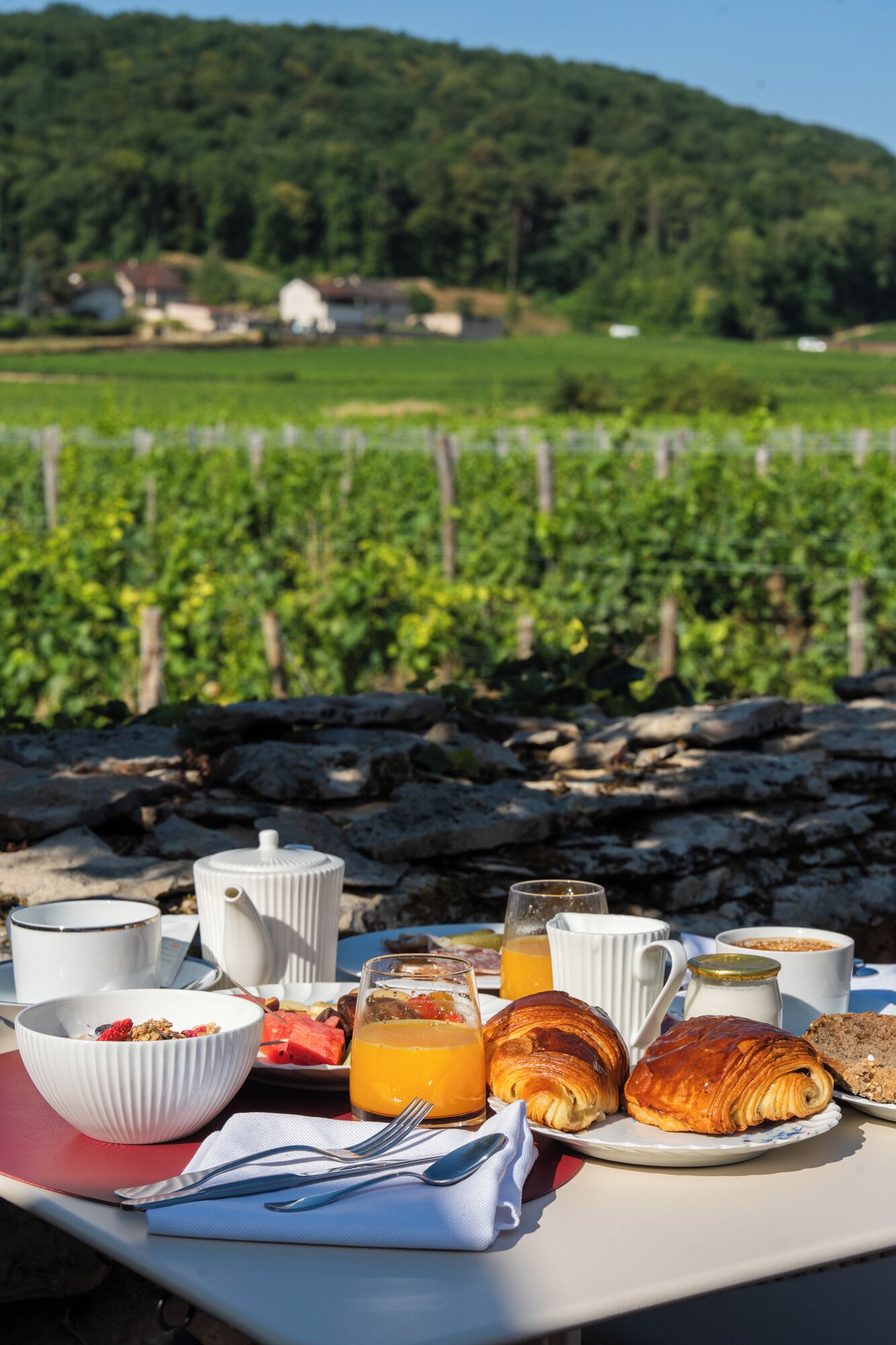 Daily continental breakfast for a fee