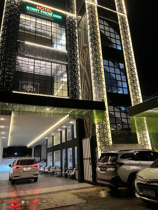 Fachada de la propiedad