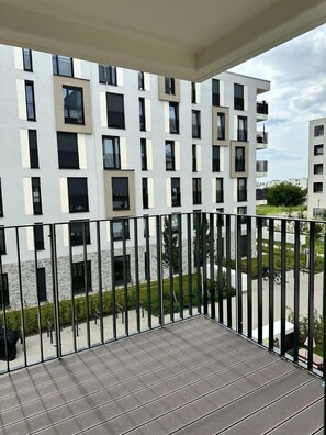 Apartment, 2 Bedrooms, Accessible, Smoking | Balcony