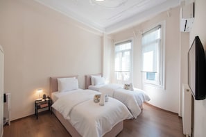 Superior Apartment | 2 bedrooms, individually decorated, individually furnished, desk - Fandango by halu! (Thessaloniki)