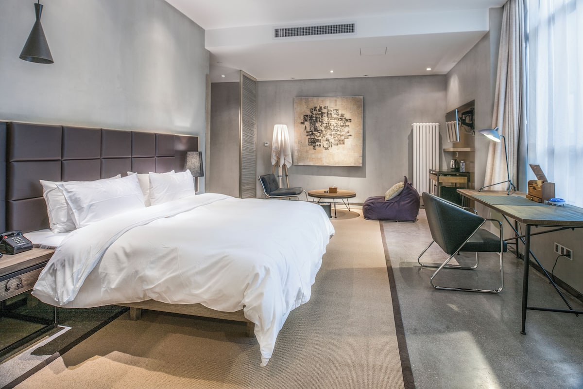 Quarto casal superluxo | 1 quarto, edredons de pluma, escrivaninha, Wi-Fi de cortesia