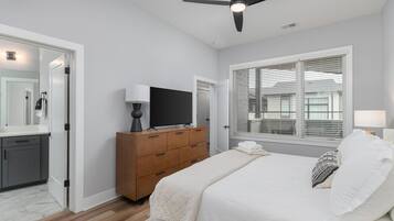 2 bedrooms, desk, travel crib, WiFi