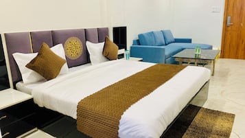 Premium Apartment | 1 bedroom, desk, free WiFi, wheelchair access