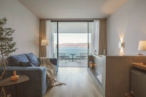 Superior-Doppelzimmer, Balkon, Seeblick | Hochwertige Bettwaren, Verdunkelungsvorhänge, Bügeleisen/Bügelbrett