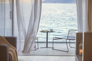 Superior-Doppelzimmer, Balkon, Seeblick | Hochwertige Bettwaren, Verdunkelungsvorhänge, Bügeleisen/Bügelbrett