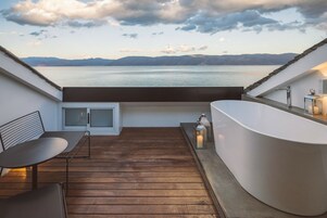 Superior-Maisonette, Balkon, Seeblick | Hochwertige Bettwaren, Verdunkelungsvorhänge, Bügeleisen/Bügelbrett