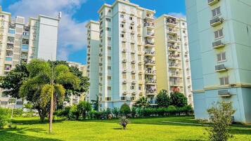 Apartment, 3 Bedrooms, City View | Exterior