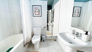 Departamento, 3 habitaciones, vista a la ciudad | Baño