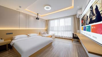 Deluxe Double Room, Garden View