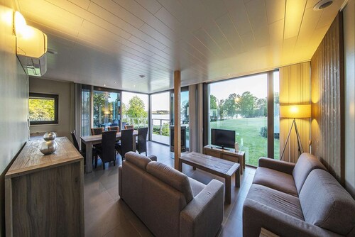 Elegant Villa for 8 Guests