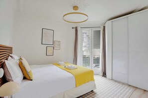 2 bedrooms, desk, iron/ironing board, free WiFi