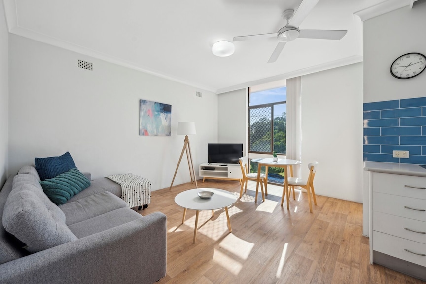 Ocean Parade 20 - Sleeps 4, Pool, Spa, Bbq, Beach - Coffs Harbour