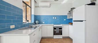 Ocean Parade 20 Retro One-Bedroom Holiday Apartment