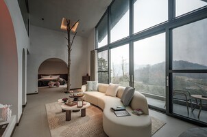 Suíte superluxo, sacada, vista para a colina | Vista para a montanha